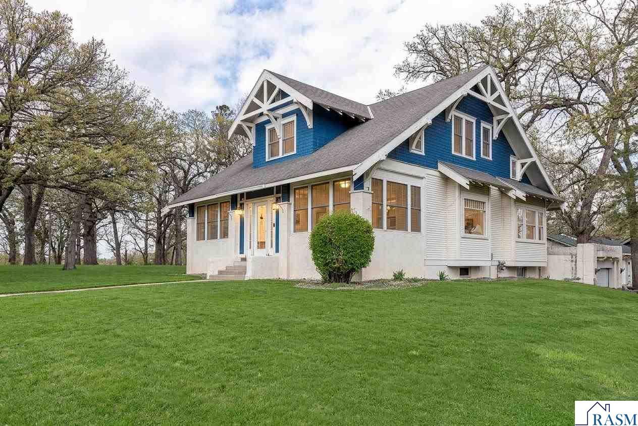 Property Photo:  202 N Logan Street  MN 56055 