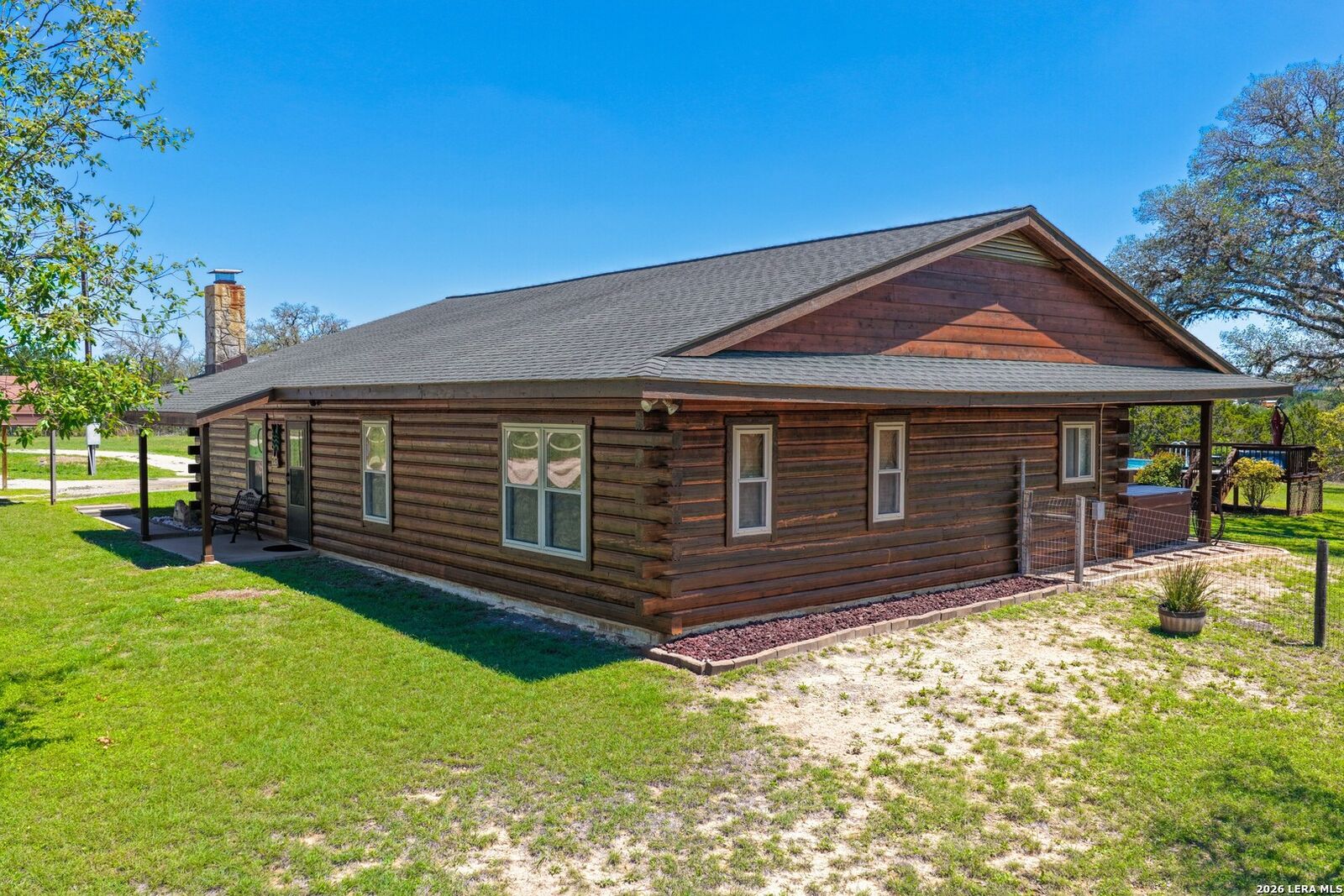 Property Photo: 715 Old Orchard TX 78003