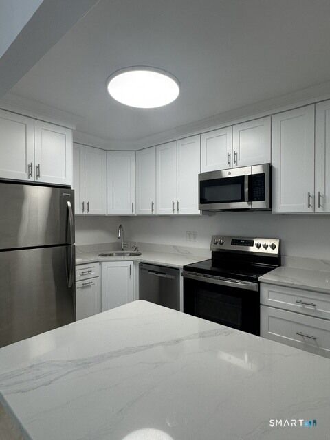 Property Photo:  54 Hope Street S  CT 06906 