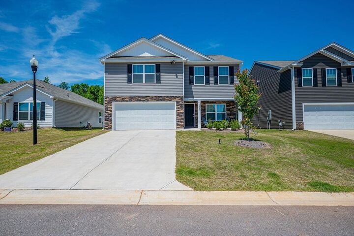 Property Photo: 1629 Martingale Way Way SC 29376