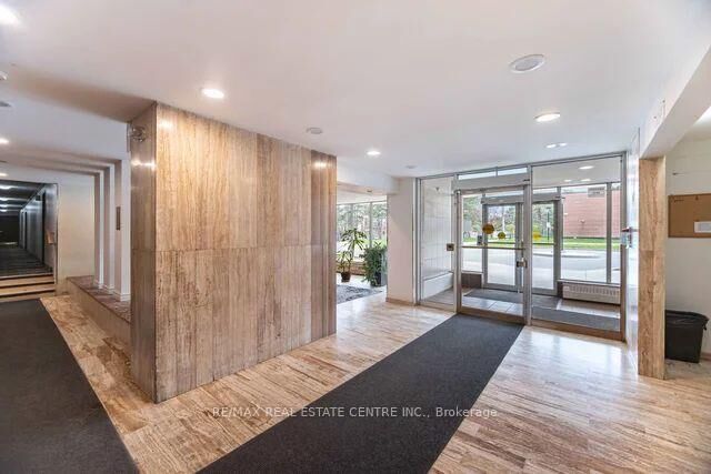 Property Photo:  345 Driftwood Avenue 1009  ON M3N 2P4 