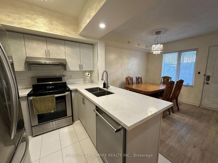 Property Photo: 3043 Finch Avenue W 1014 ON M9M 0A4