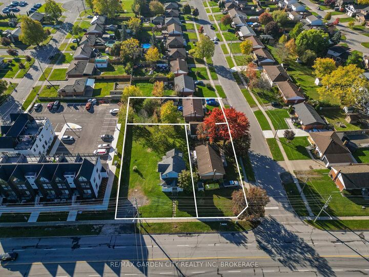 Property Photo: 6560 McLeod Road ON L2G 3G4