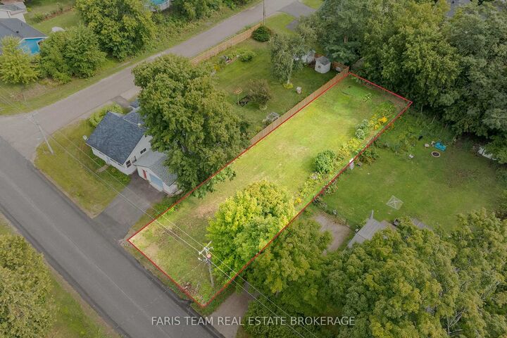 305 Ouida Street — photo 1