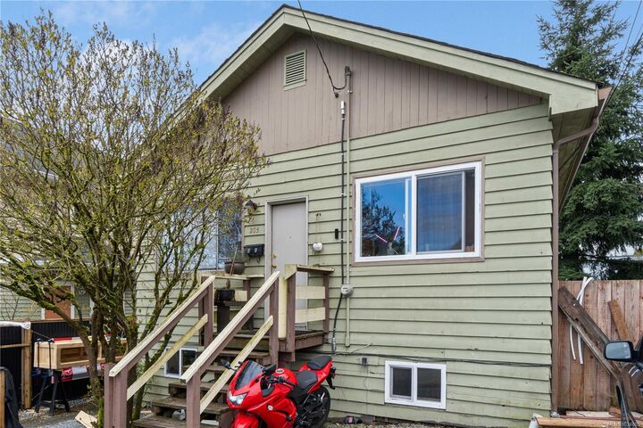 Property Photo:  205 Sabiston St  BC V9R 1M2 