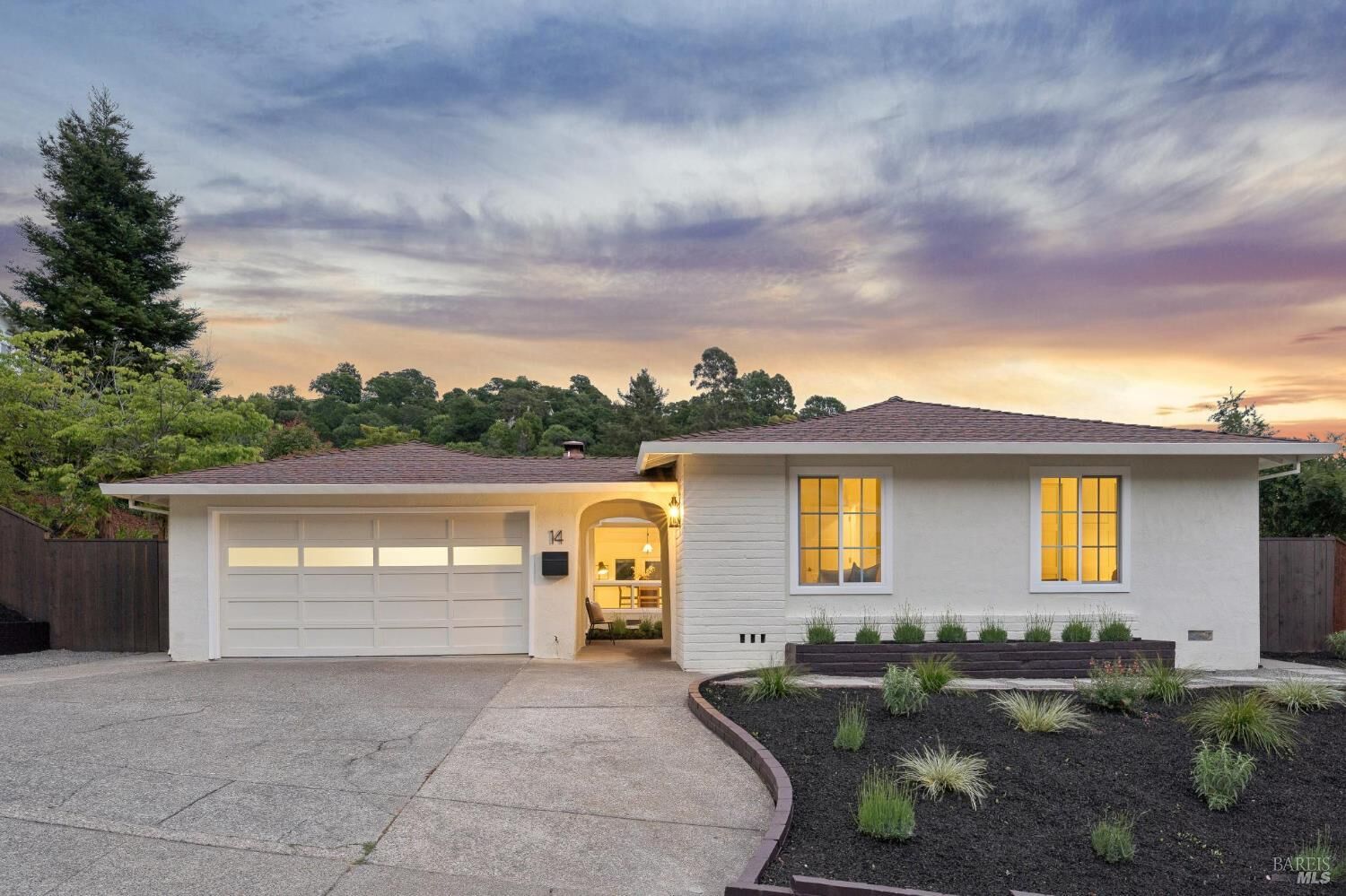 Property Photo: 14 Laurelwood Court CA 94901