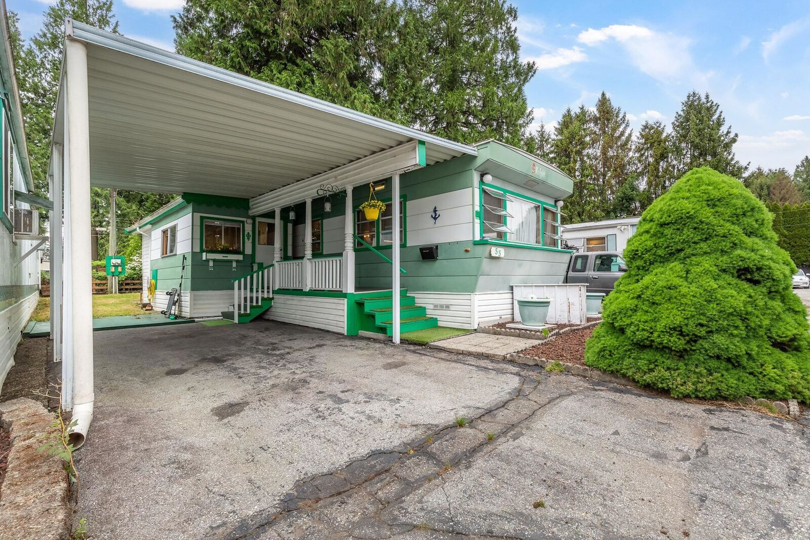 Property Photo:  21163 Lougheed Highway 55  BC V2X 2R4 