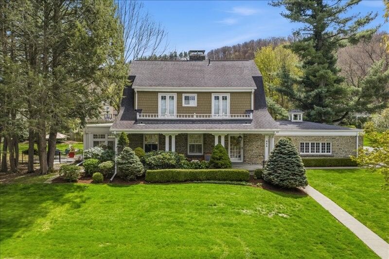Property Photo:  946 Vestal Avenue  NY 13903 