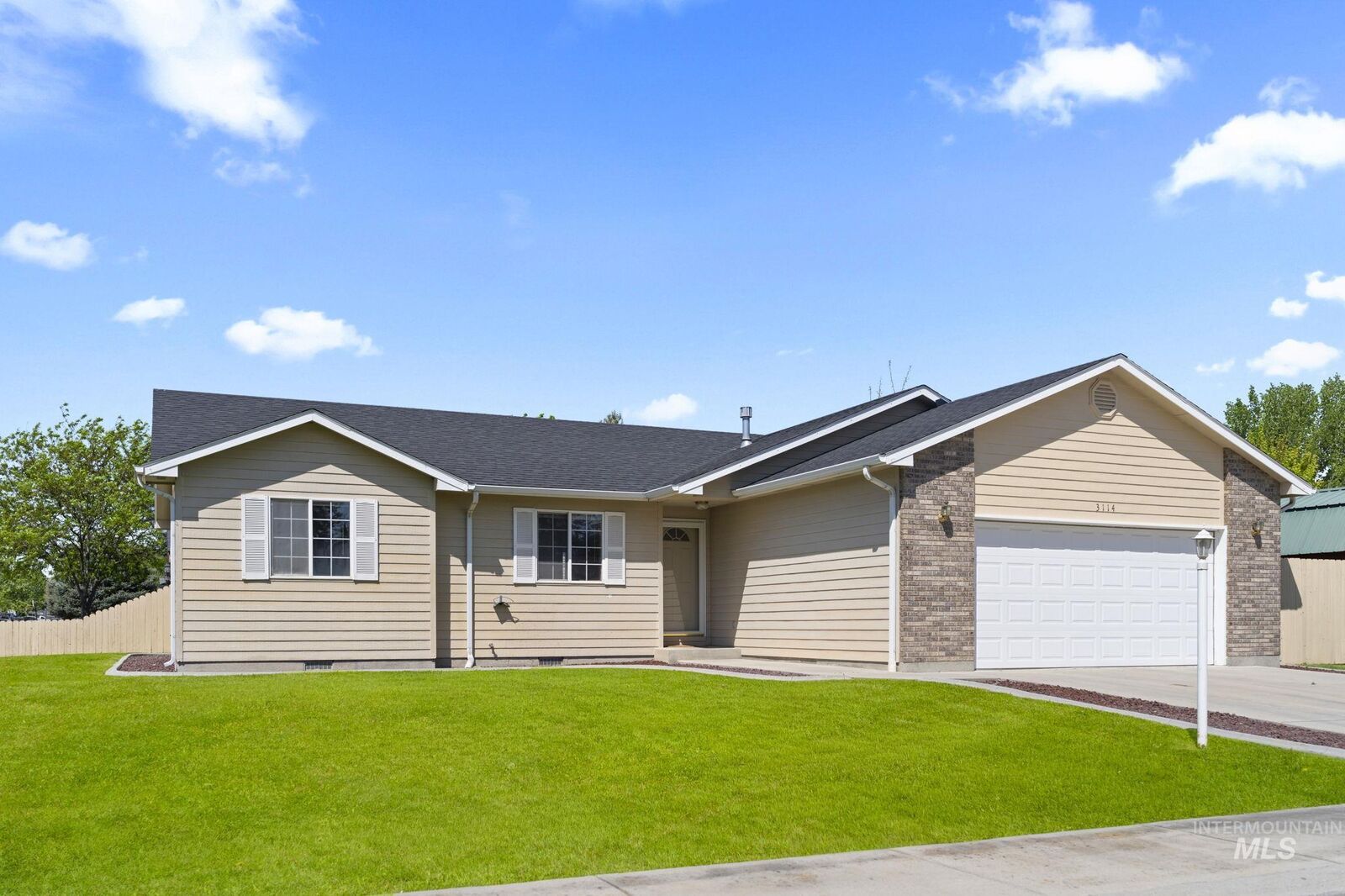 Property Photo:  3114 Sunridge Dr  ID 83605 