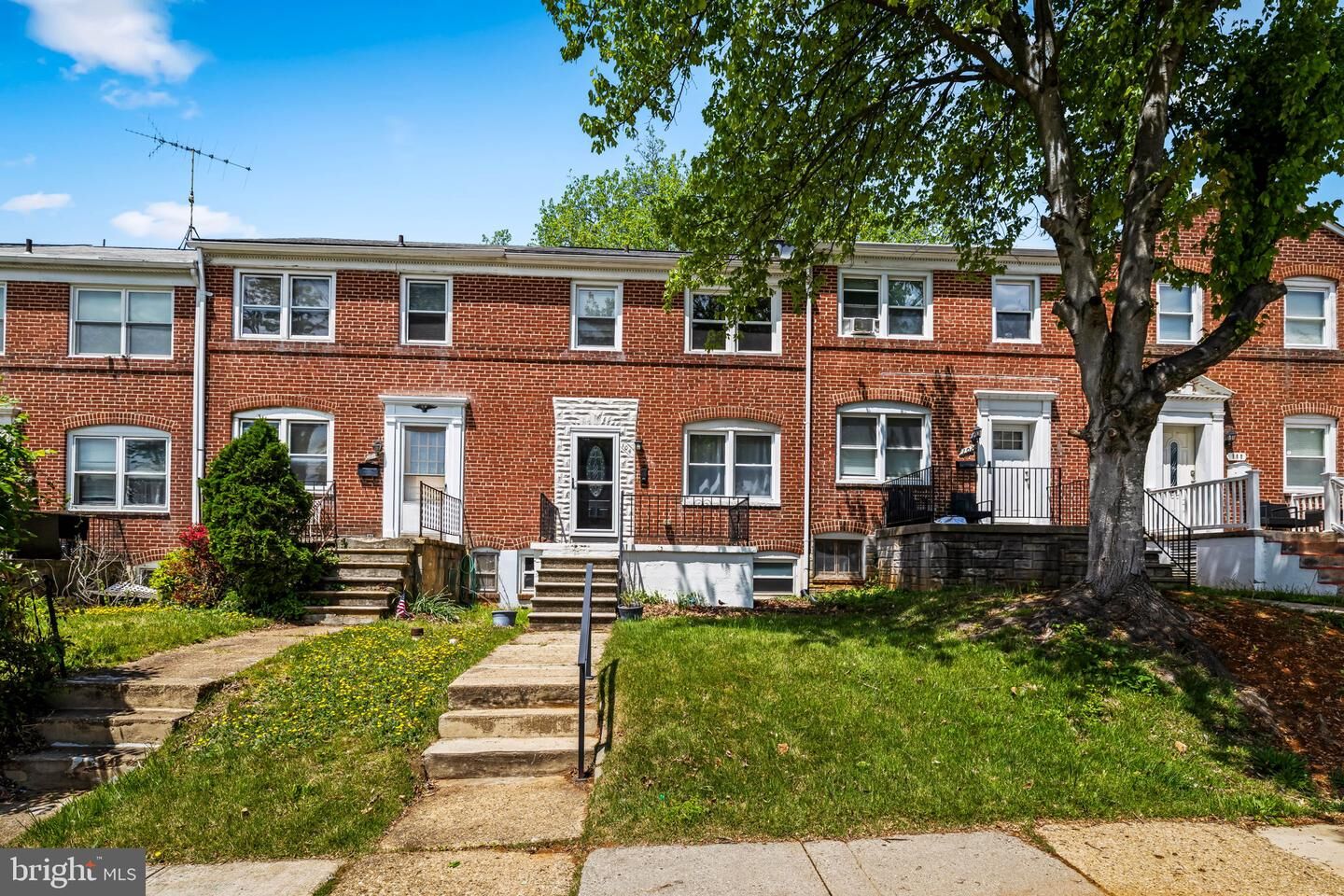 Property Photo:  104 Westowne Road  MD 21229 