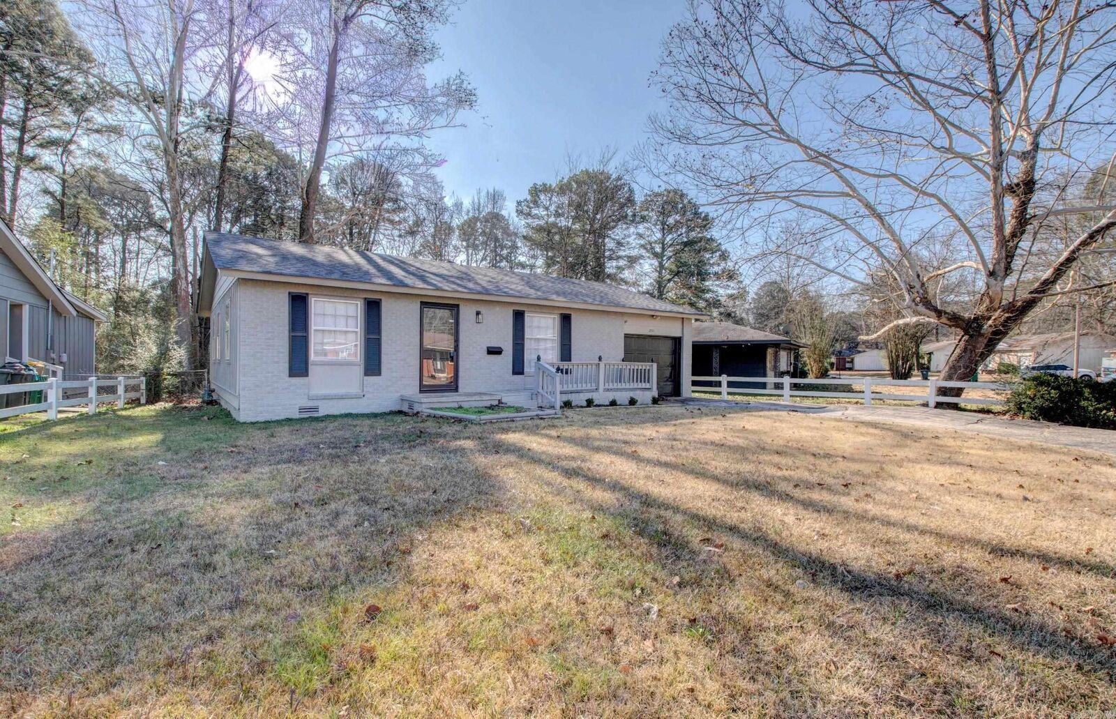 Property Photo:  2911 Wynne Dr  AR 72204 