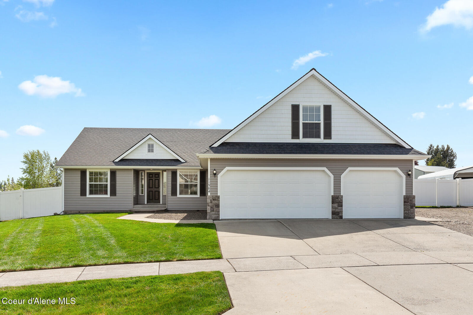Property Photo:  11984 N Stinson Dr  ID 83835 