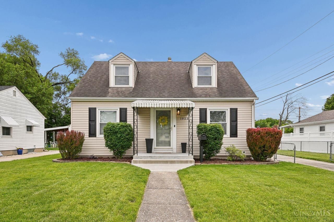 Property Photo:  1023 Noyes Avenue  OH 45015 