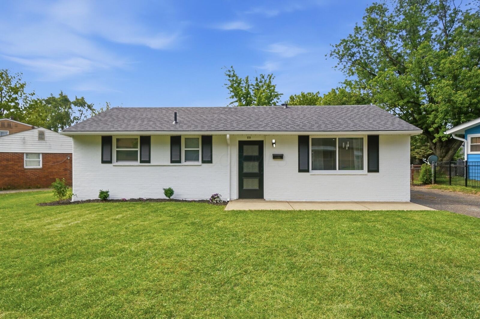 Property Photo:  1231 Carolwood Avenue  OH 43227 