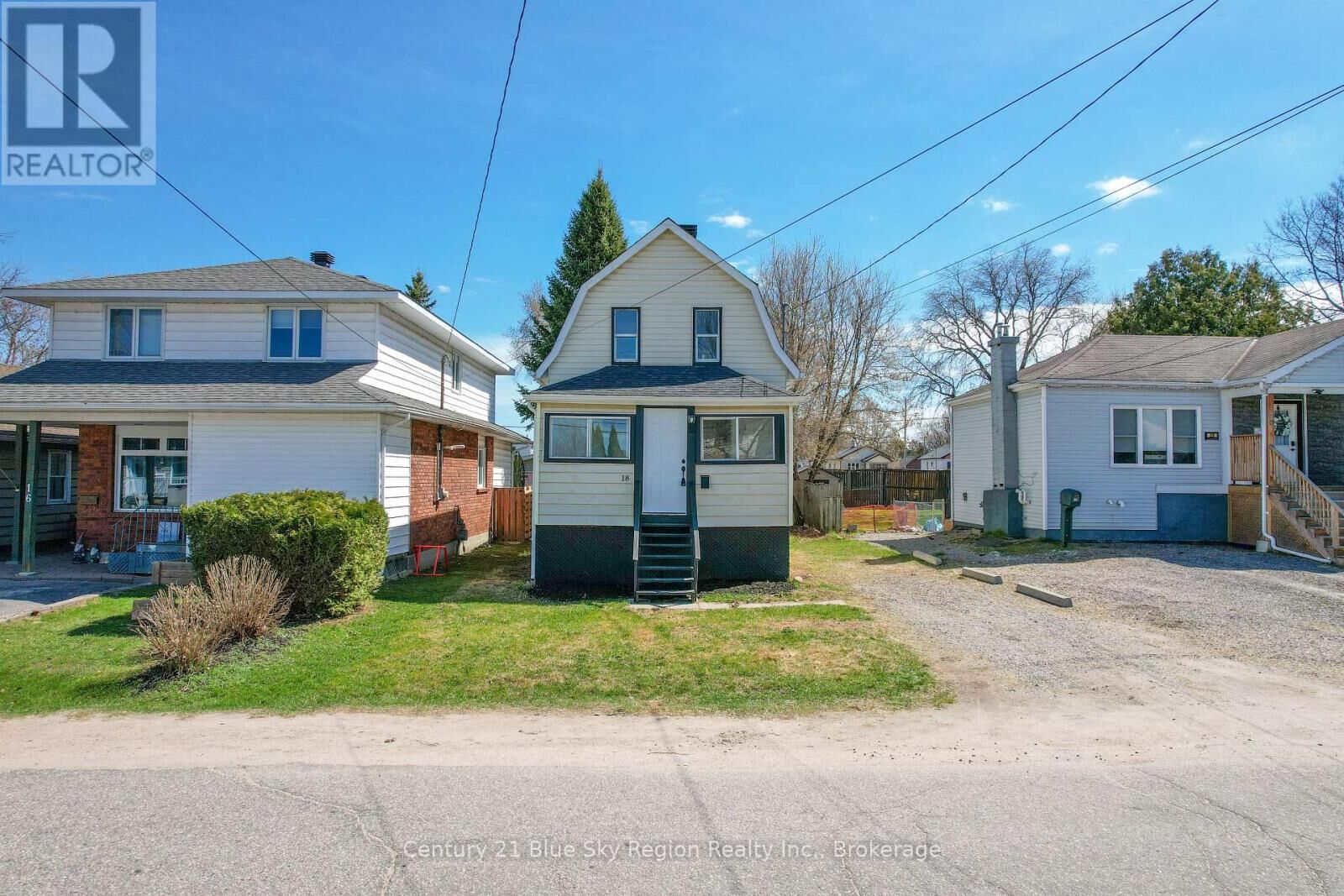 Property Photo:  18 Pollard Avenue  ON P1A 1Z5 