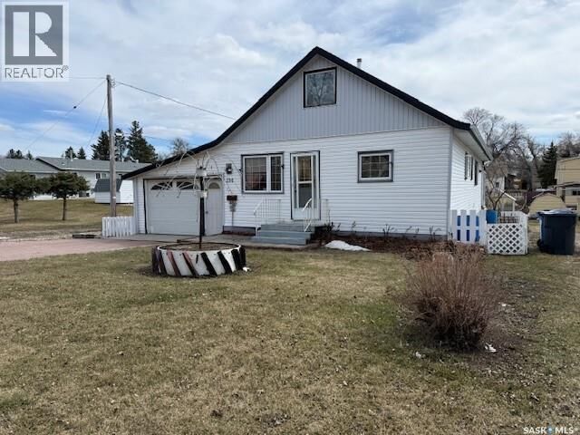 Property Photo:  230 Nicholas Street  SK S0A 1S0 