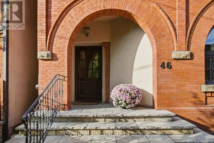 Property Photo:  46 Bernard Avenue  ON M5R 1R2 