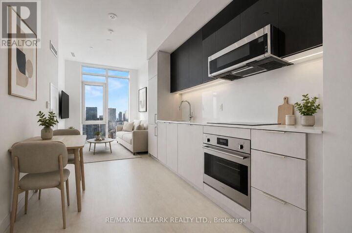 Property Photo:  308 Jarvis Street 2902  ON M5B 0E3 