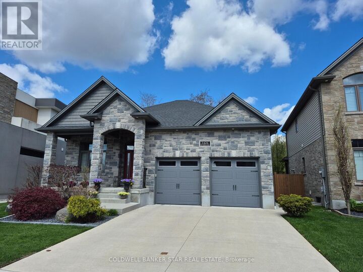 Photo de la propriété:  2426 Red Thorne Avenue  ON N6P 0E7 