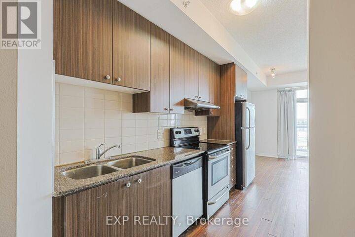 Property Photo:  8323 Kennedy Road 323  ON L3R 5W7 