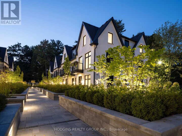 Property Photo:  1136 Mona Road 4  ON L5G 0C8 