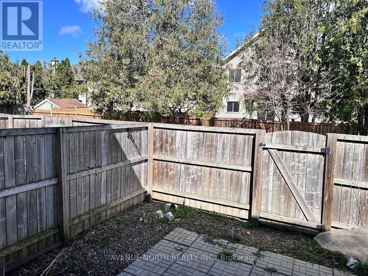 Property Photo:  1460 Foxwell Street 25  ON K1B 5J4 