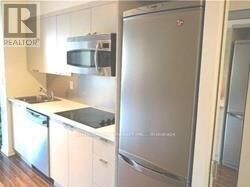 Property Photo:  111 Elizabeth Street 732  ON M5G 1P7 