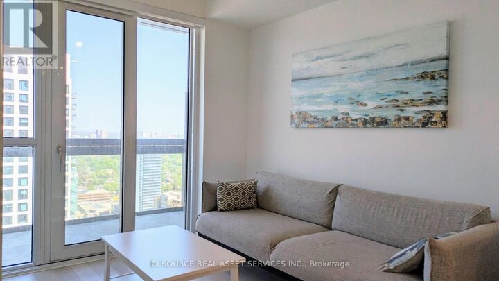 Property Photo: 39 Roehampton Avenue 3210 ON M4P 0G1