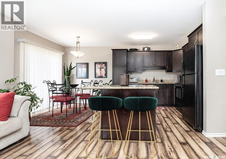 Property Photo:  214 615 Lynd Crescent  SK S7T 0G8 