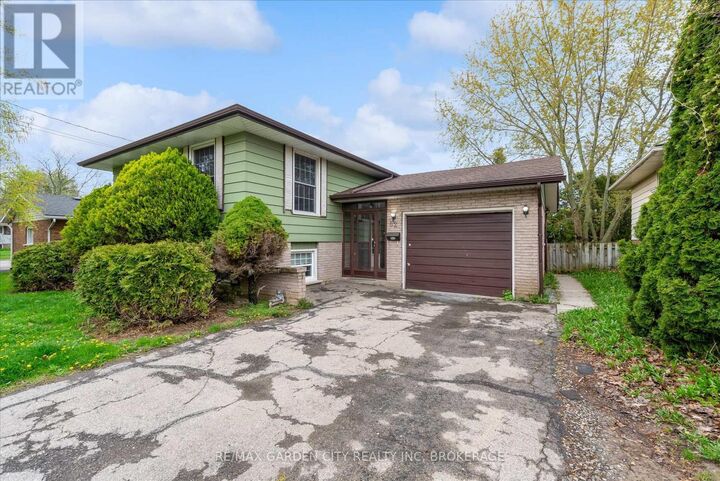 Photo de la propriété:  82 Linwell Road  ON L2N 6B1 