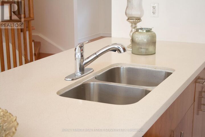 Property Photo:  362 Plains Road East 6  ON L7T 2C8 