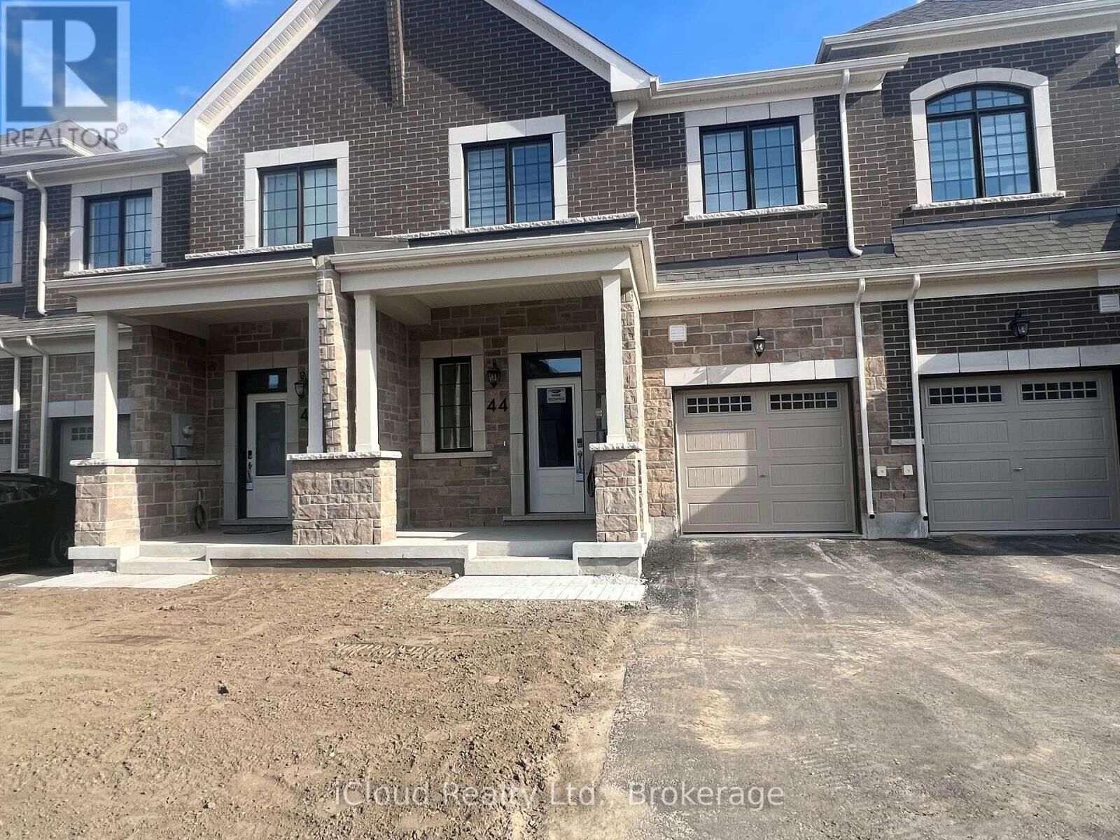 Property Photo:  44 Foxley Heights  ON L9S 0Z8 