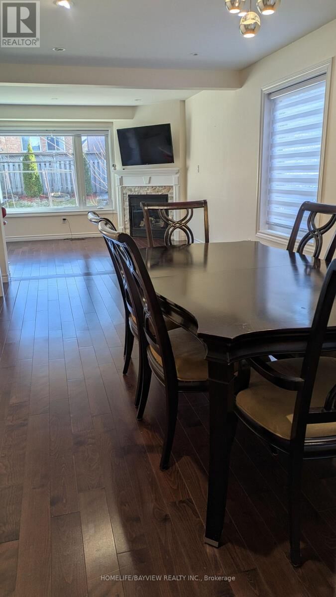 Property Photo:  55 Woodhaven Crescent  ON L4E 3T2 