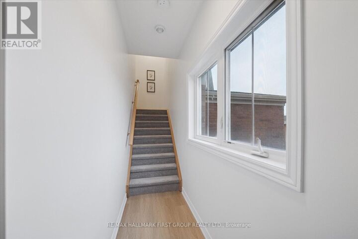 Property Photo:  485 Beresford Path 6  ON L1H 5S7 