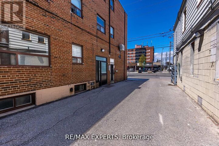 Property Photo:  3261A Lake Shore Boulevard West 102  ON M8V 1M2 