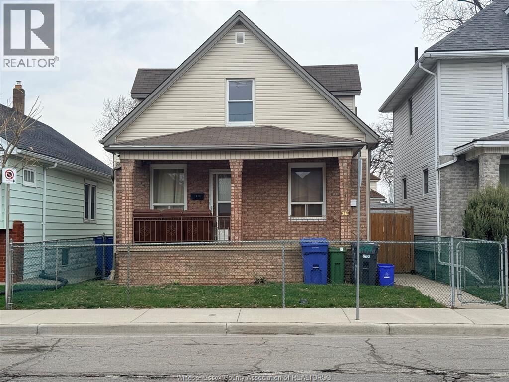 Property Photo:  1378 Erie Street East Lower  ON N9A 3Z7 