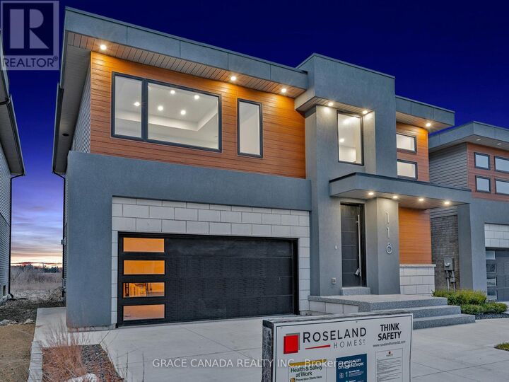 Property Photo:  118 Bear Street  ON N8M 0A9 