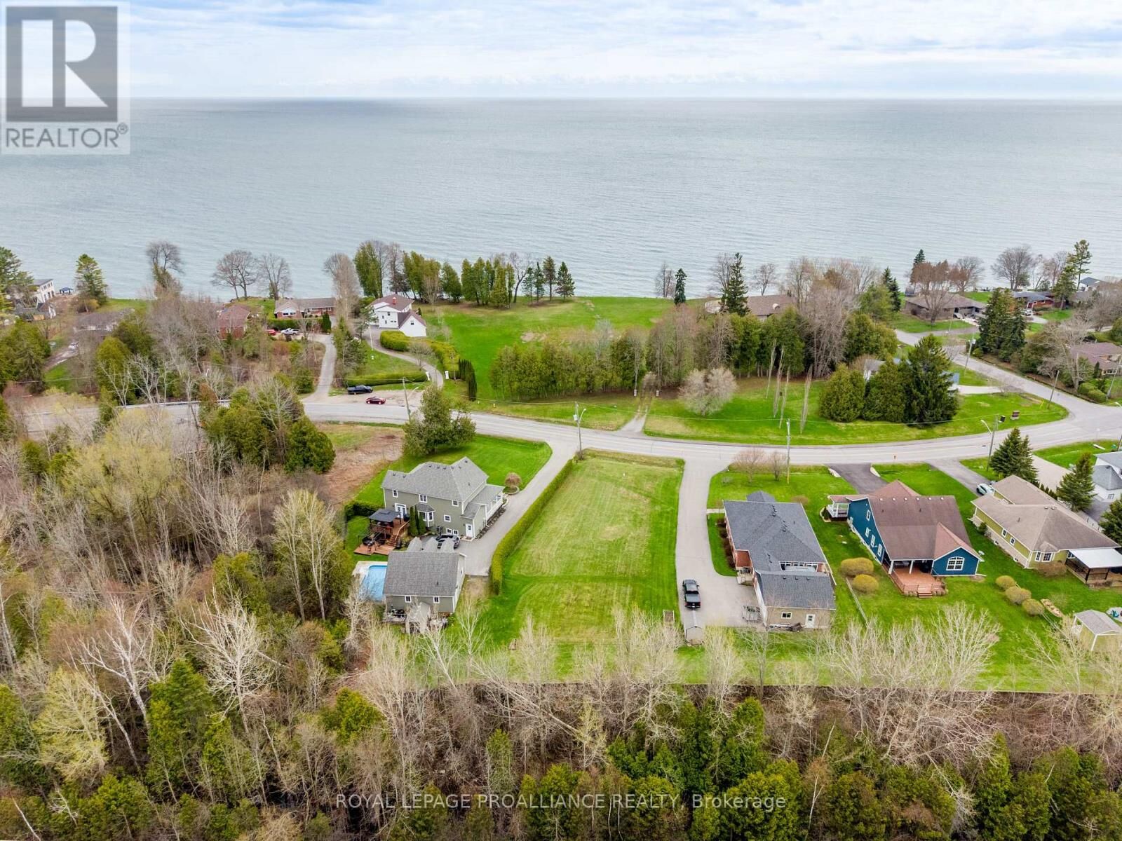 Property Photo:  756 King Street West  ON K9A 2P2 