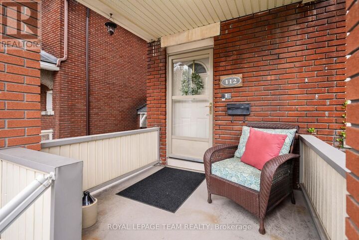 Property Photo:  112 Fairmont Avenue  ON K1Y 1X6 