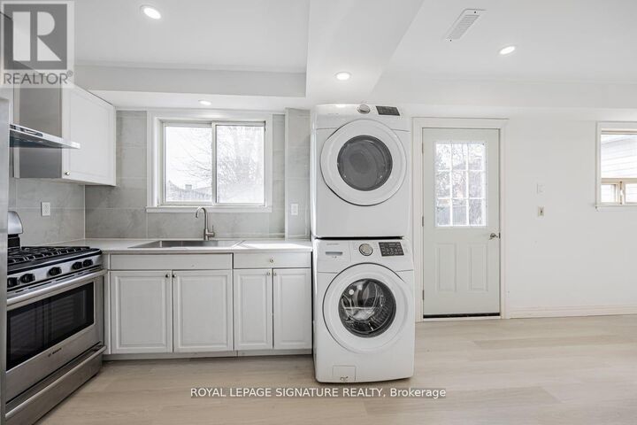 Property Photo:  54 Tuscarora Drive B/Main  ON M2H 2K3 