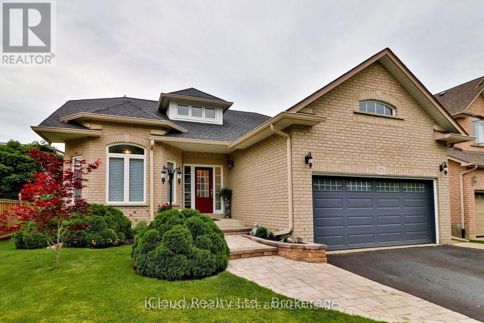 Property Photo:  1-271 Ryerson Crescent  ON L1G 8B7 