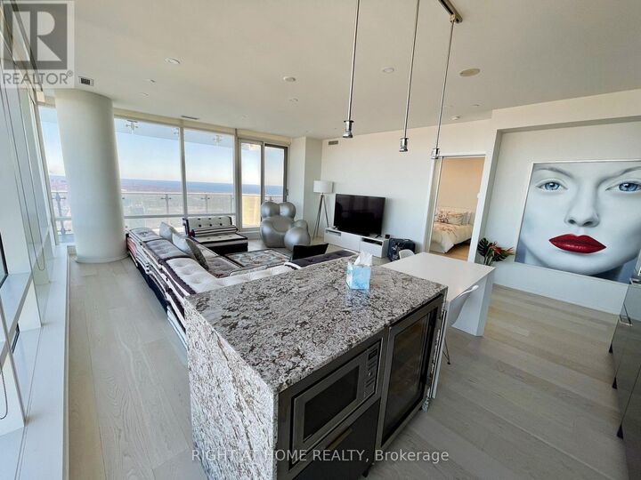 Property Photo:  1 Bloor Street East 7401  ON M4W 1A9 