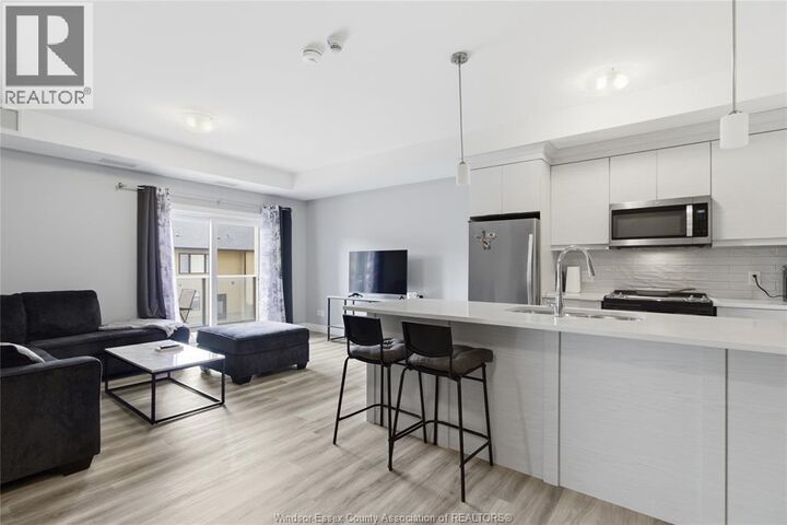 Property Photo:  728 Brownstone Drive 302  ON N9K 0C4 