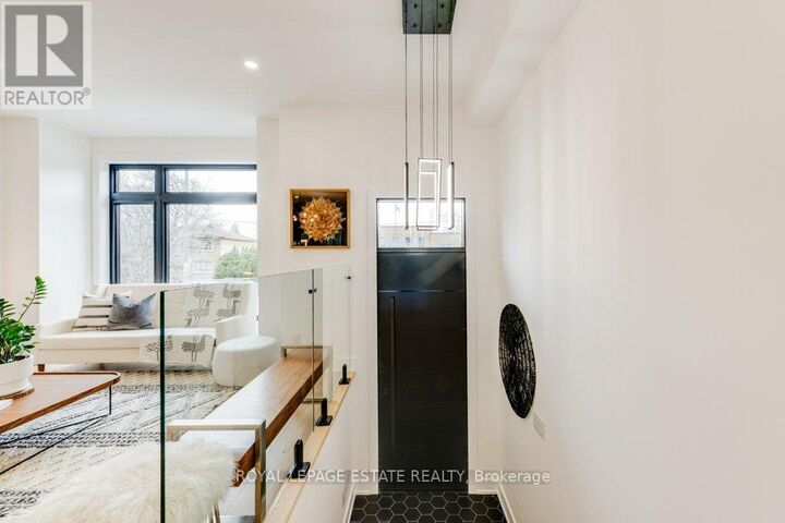 Property Photo:  4 Lunness Road  ON M8W 4M3 