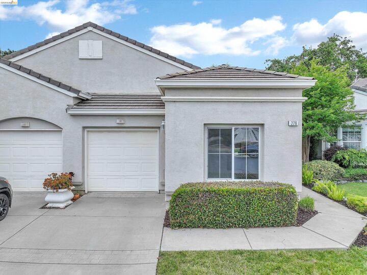 Property Photo: 276 Black Amber Way CA 94513