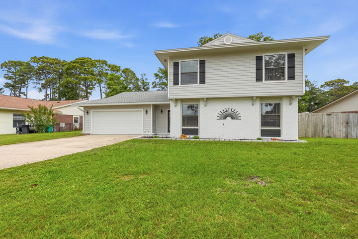 Property Photo:  25 Lake Lorraine Circle  FL 32579 