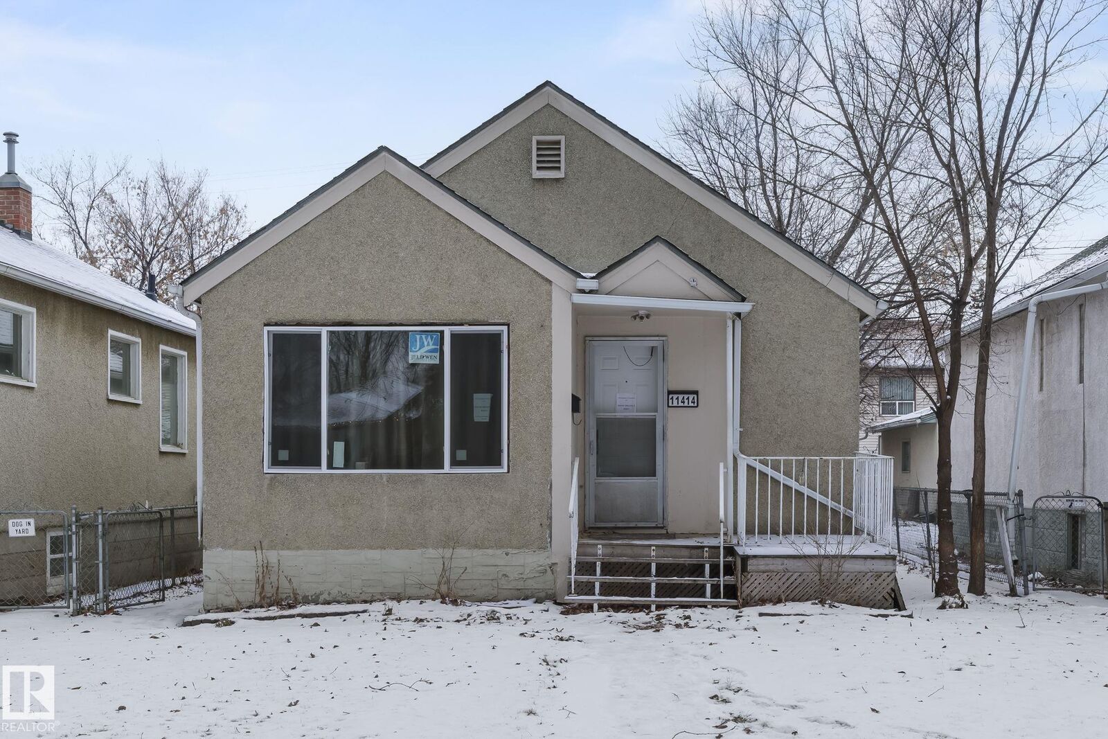 Property Photo:  11414 85 Street NW  AB T5B 3C9 