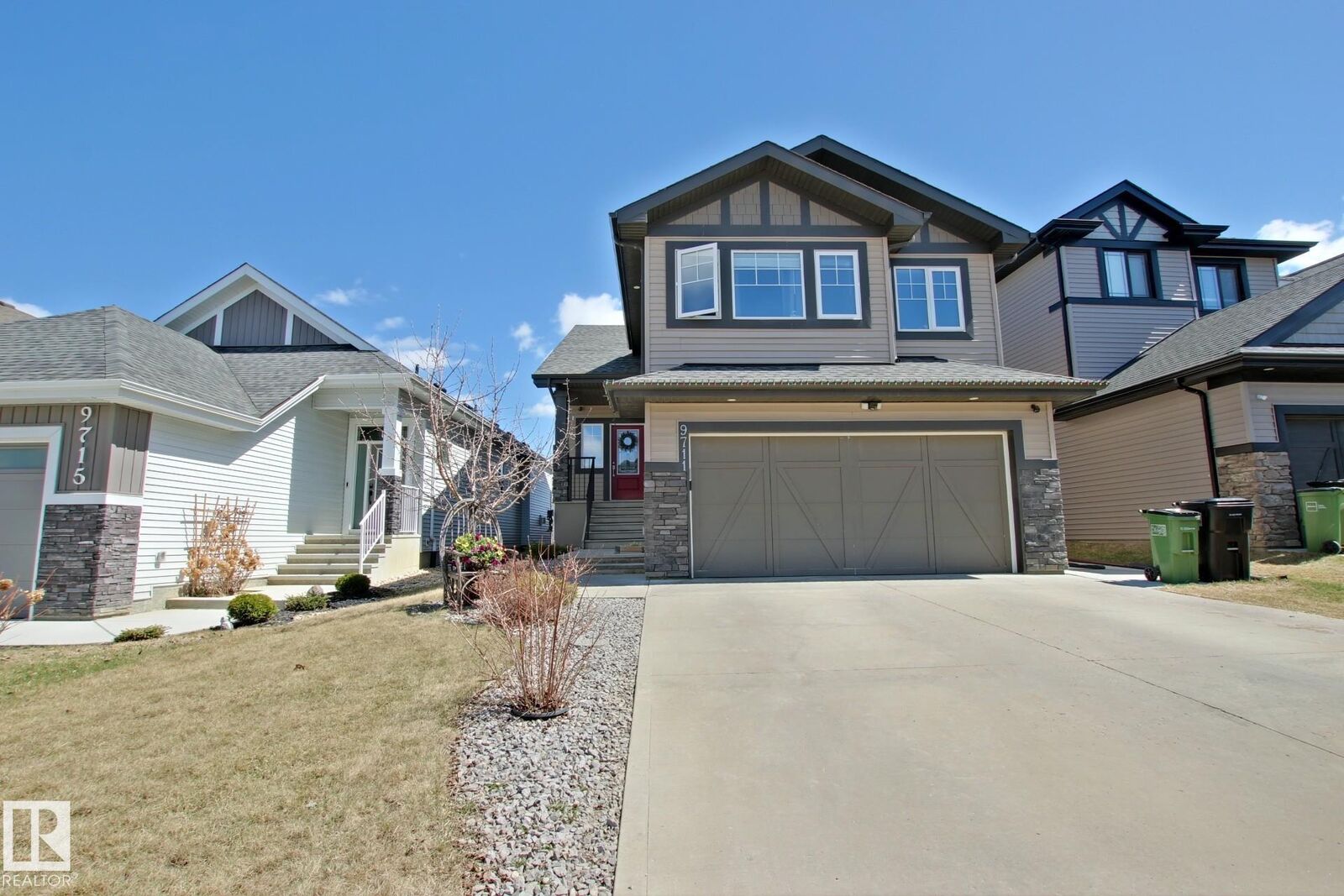Property Photo:  9711 223 Street NW  AB T5T 4B5 