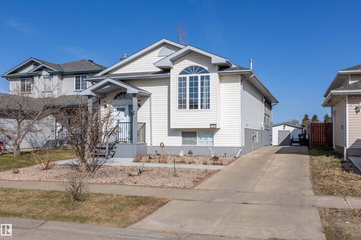 Property Photo:  8704 99 Avenue  AB T8R 1S8 