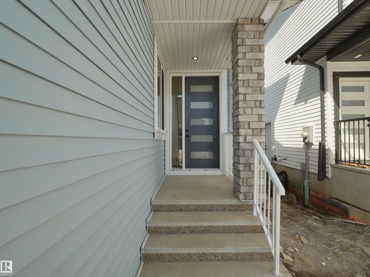 Property Photo:  3520 45 Avenue  AB T4X 3G9 